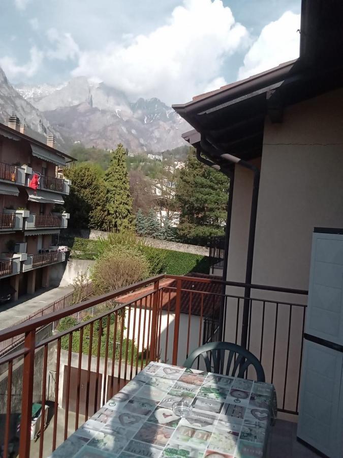 Casa Stefania 3 Appartement Mandello del Lario Buitenkant foto