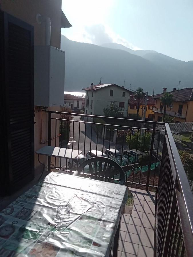 Casa Stefania 3 Appartement Mandello del Lario Buitenkant foto